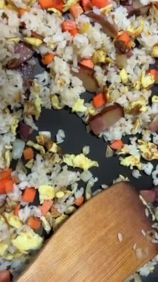 臘肉炒飯的食譜步驟4照片