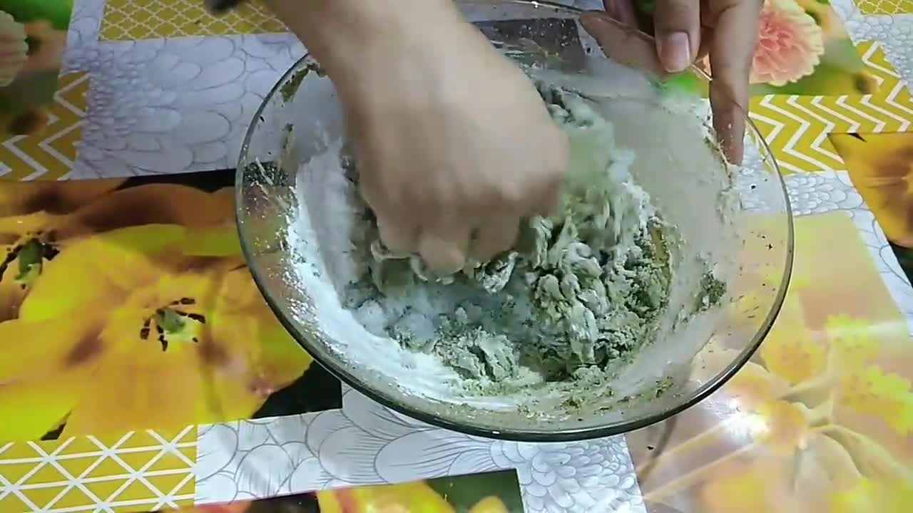 صورة لخطوة 14 من وصفة كوكيز بالنعناع الأخضر ذوق لا يوصف سهلة وسريعة التحضير