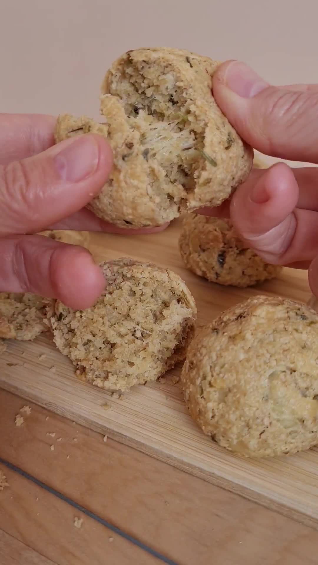 Foto del paso 3 de la receta: Pancitos de avena y queso