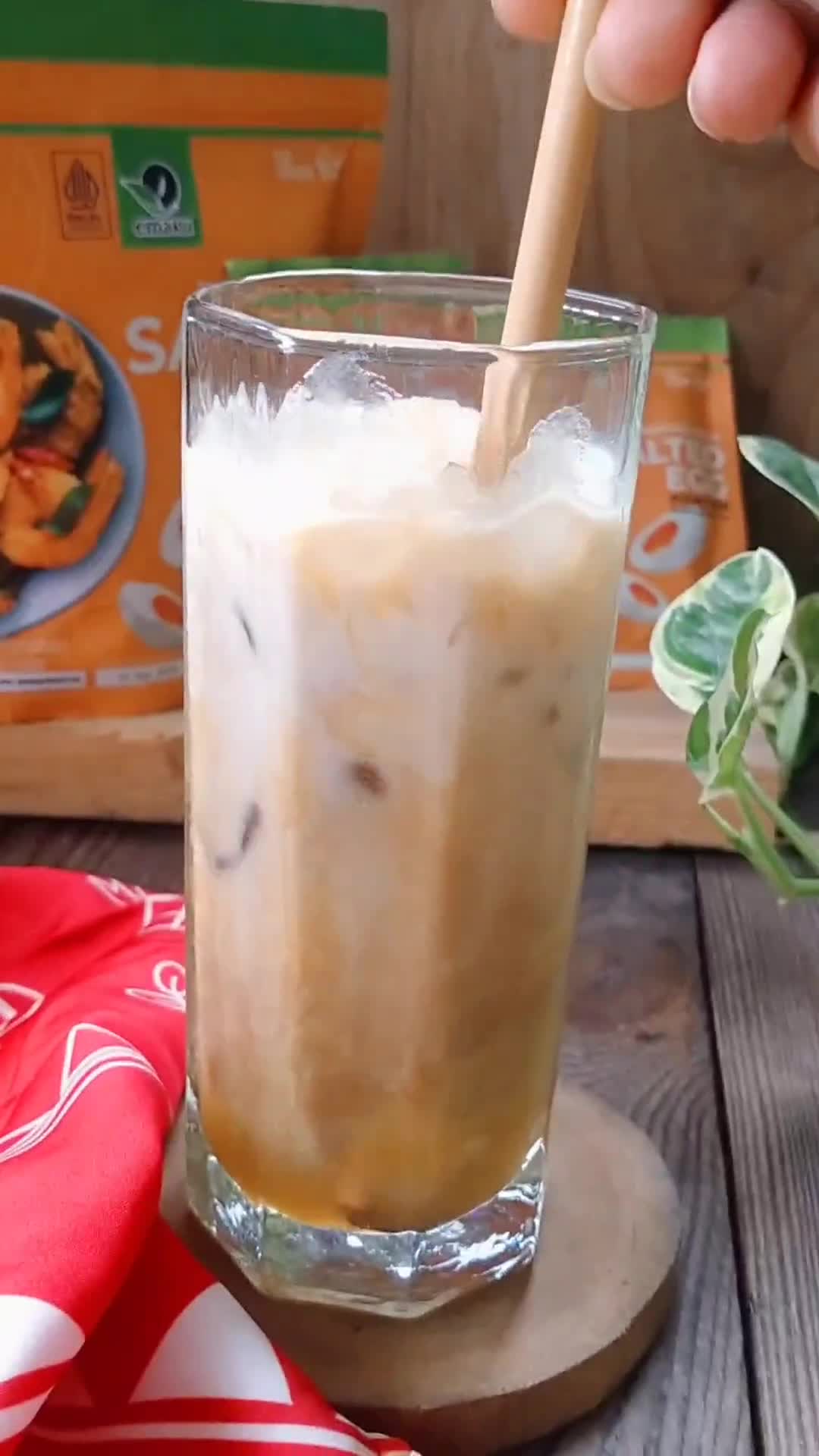 Foto langkah ke 7 dari resep Es Salted Egg Caramel Coffee.