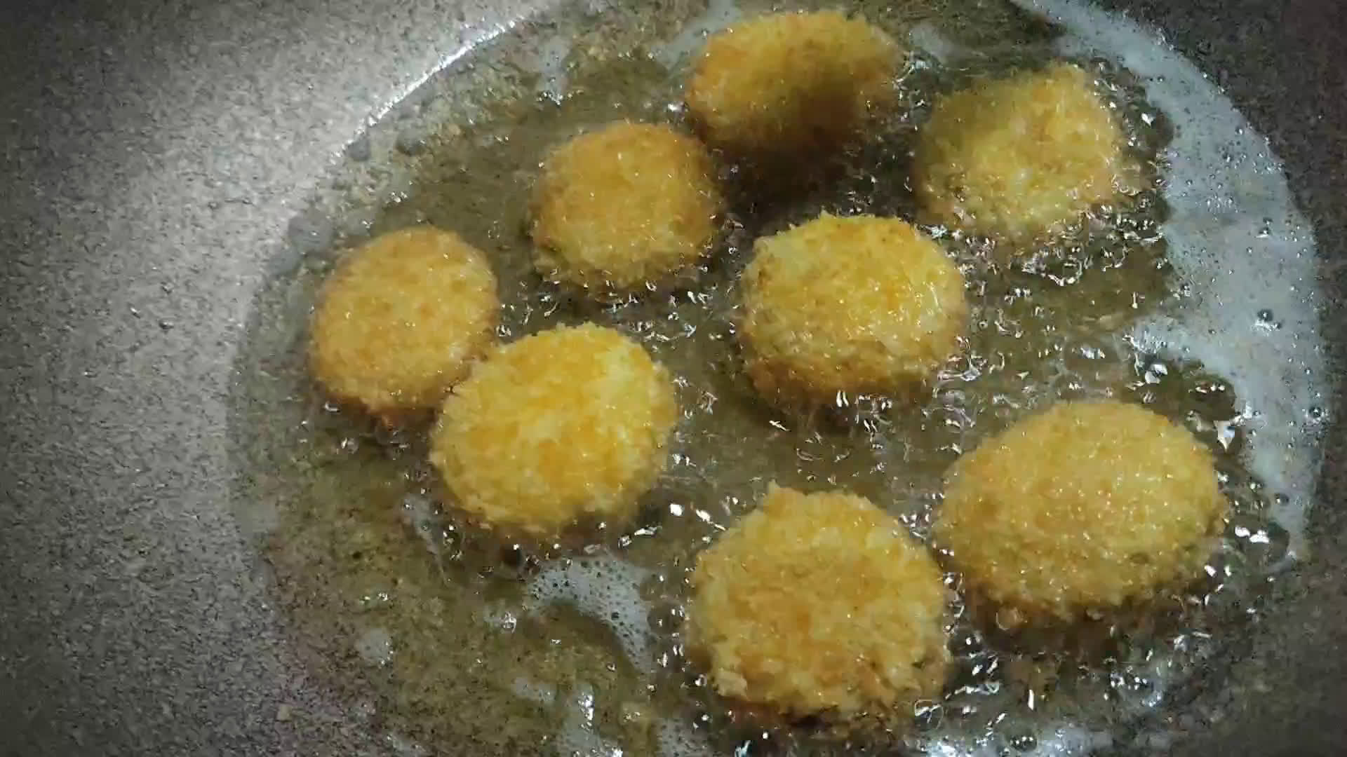 Foto langkah ke 4 dari resep Roti Goreng.