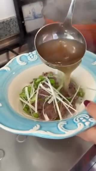Hình bước làm 7 của món Phở Bắp Bò - Hương Vị Việt Tại Hà Lan