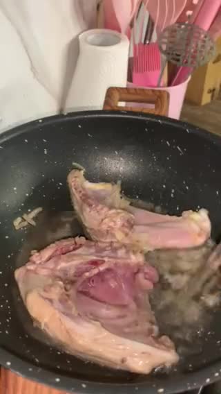 Foto langkah ke 3 dari resep Sop ayam jahe sederhana.