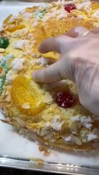 Foto del paso 10 de la receta: Roscón de reyes muy esponjoso “sin gluten”
