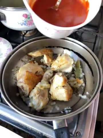 Foto del paso 6 de la receta: Pollo en pasta de tomate