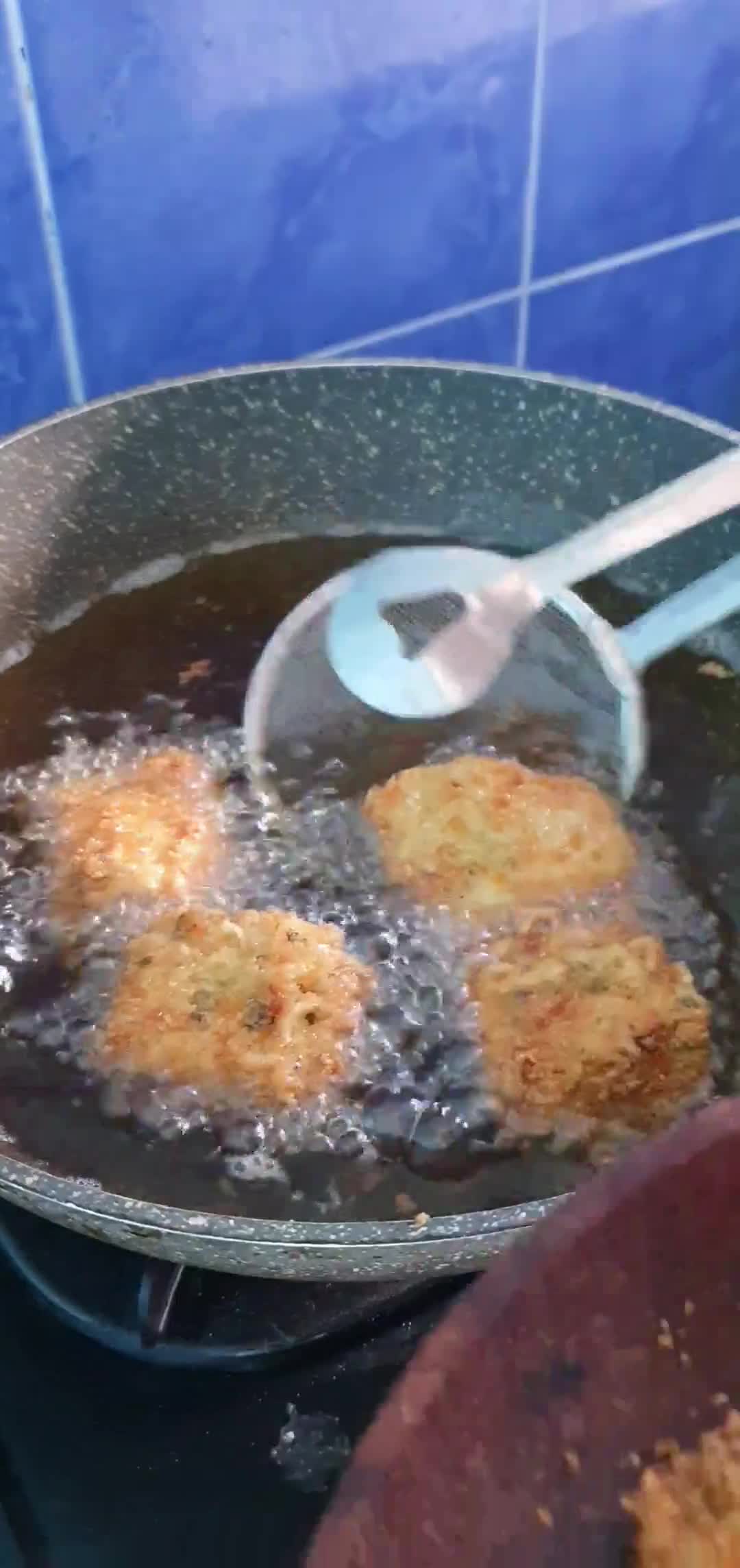 Foto langkah ke 6 dari resep Nugget Mie Sayuran.