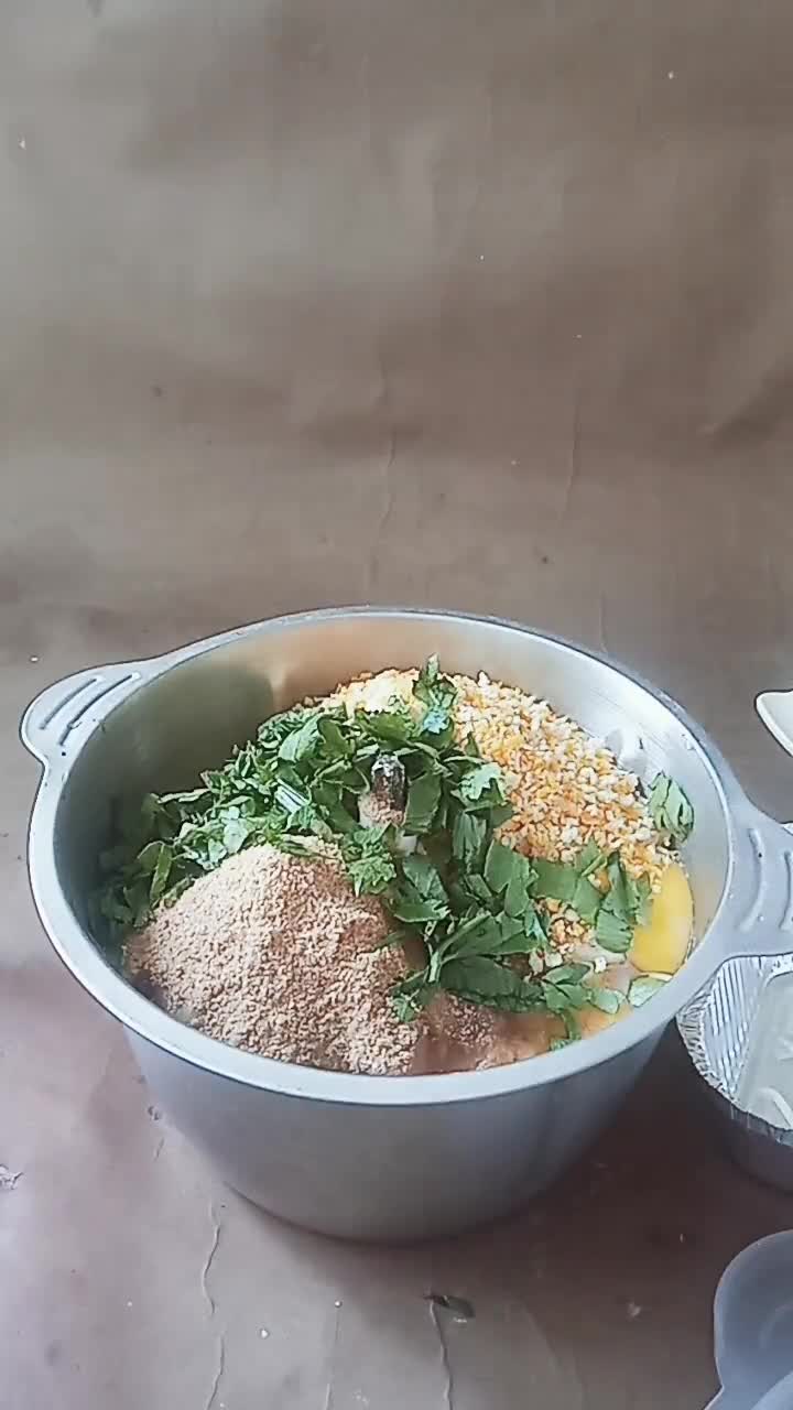 Foto langkah ke 3 dari resep Turkish Chicken Kofta.