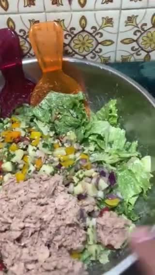 Foto del paso 6 de la receta: Ensalada jauregrill es una receta propia fresca con mucho vegetales arcoíris y un gran sabor Mex