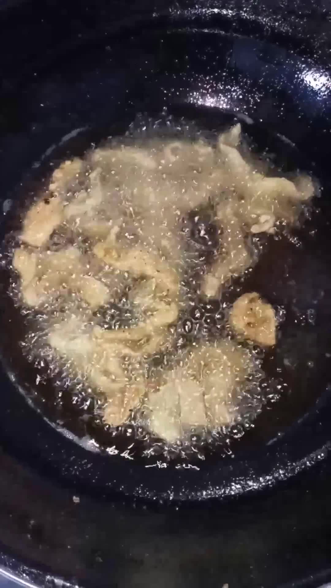 Foto langkah ke 6 dari resep Kulit & usus crispy 🥓.