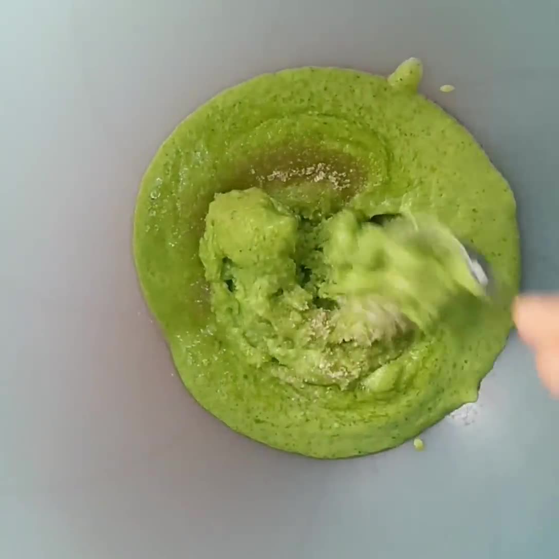 Foto langkah ke 2 dari resep Pancake Nasi Gulung Isi Cokelat Keju.