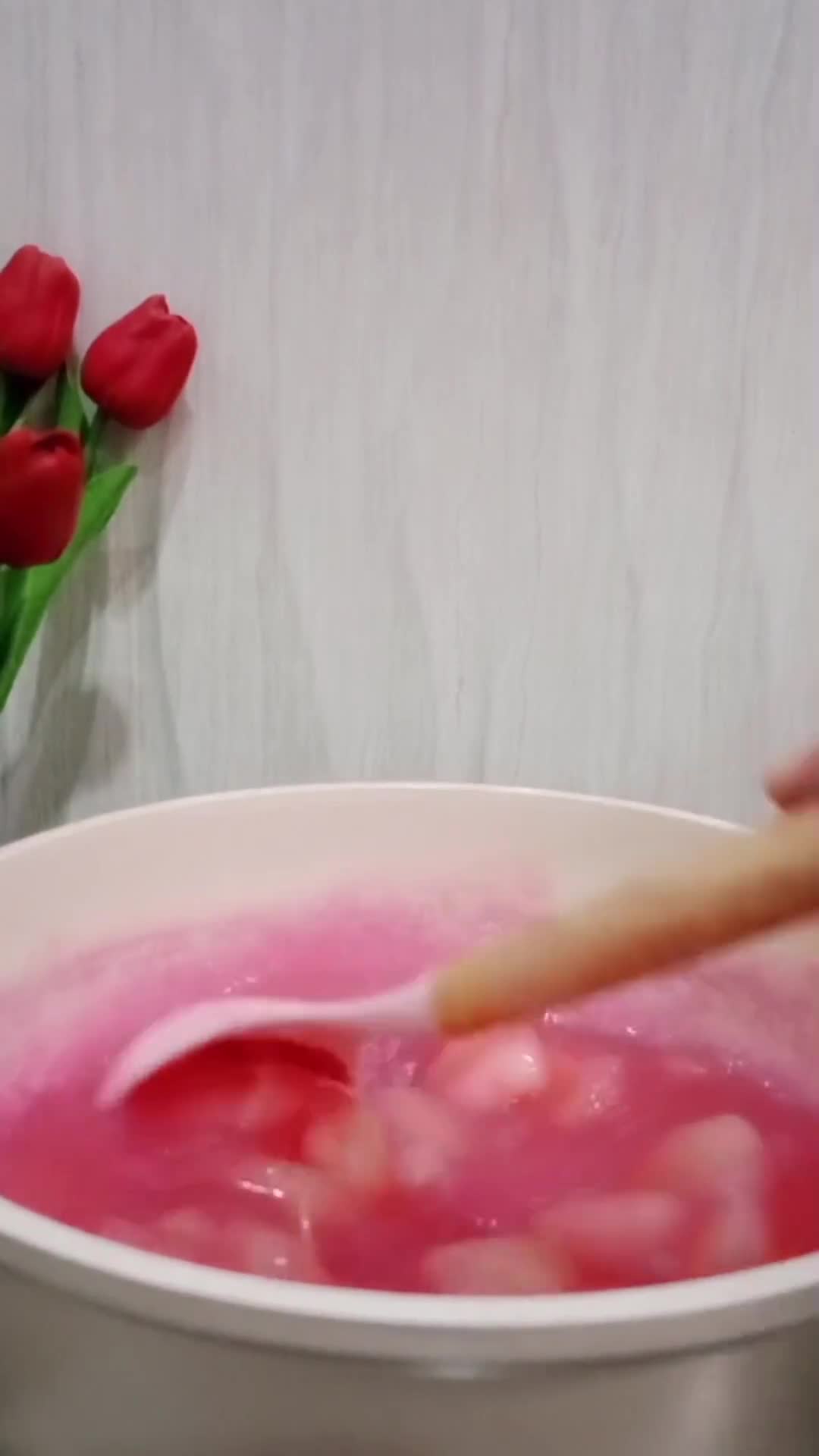 Foto langkah ke 2 dari resep "Pinky"Sweet Cassava.