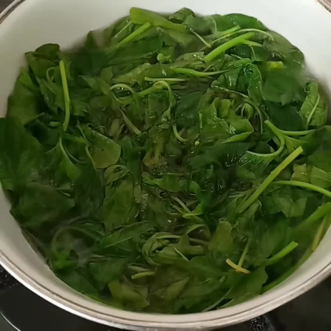 Foto langkah ke 1 dari resep Salad Bayam.