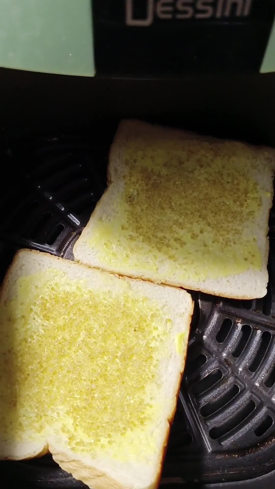 Gambar langkah 2 resipi Roti Kering Gula.