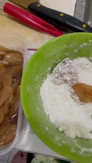 Foto langkah ke 3 dari resep Taiwan Crispy Chicken.