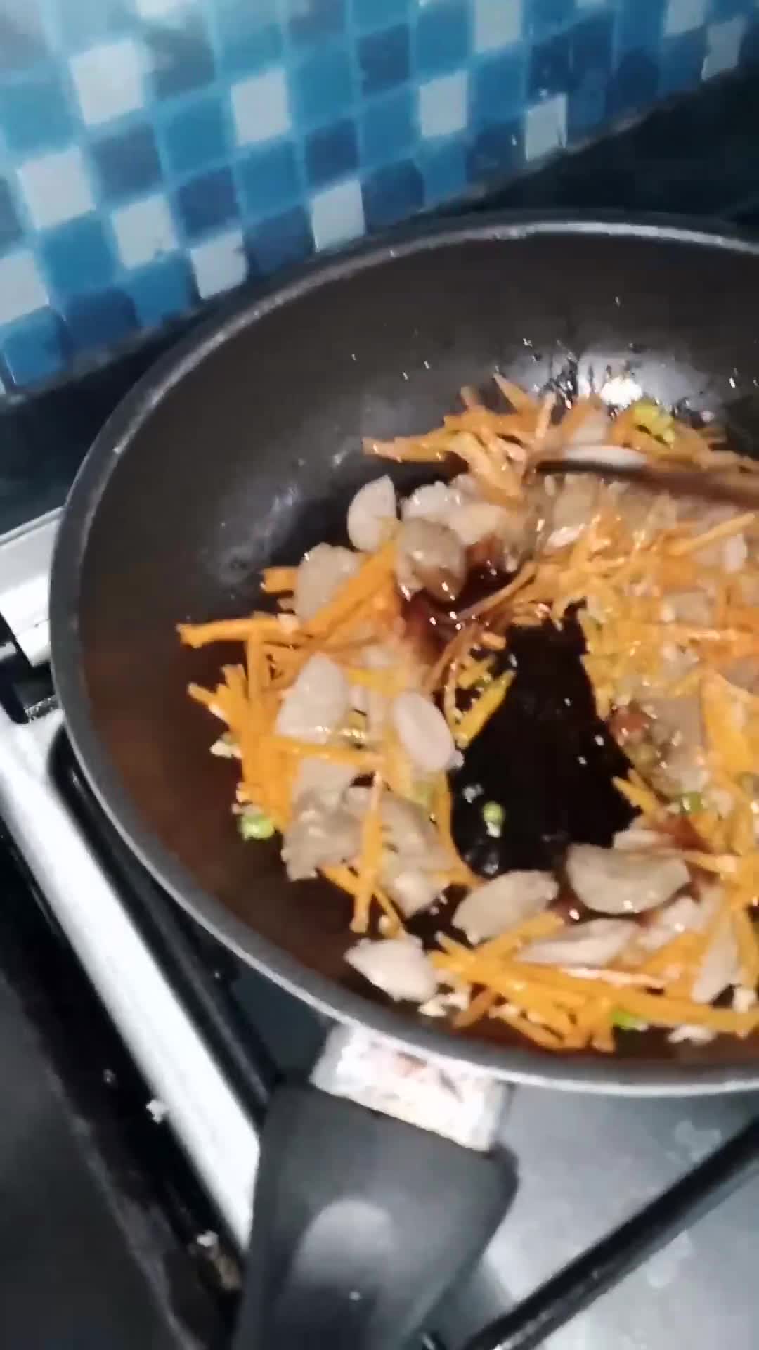 Foto langkah ke 4 dari resep Orak Arik Kubis Wortel.