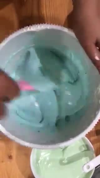 Foto langkah ke 3 dari resep Bolu Kukus Pelangi.