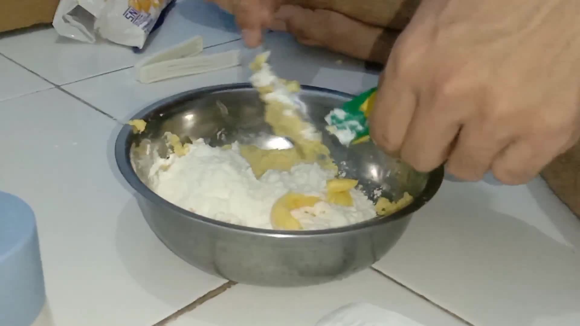 Foto langkah ke 1 dari resep Crunch kukis oat (rasa macam kue kacang) ala baba.