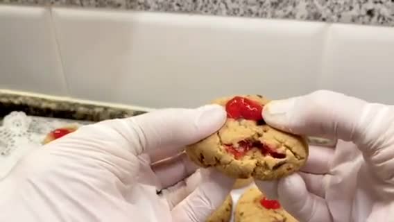 Foto del paso 10 de la receta: Cookies con cerezas en almíbar