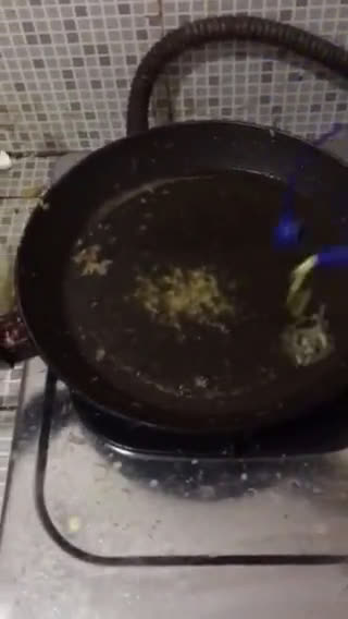 Foto langkah ke 3 dari resep Kremesan Bersarang.