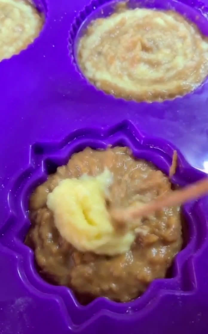 Foto del paso 3 de la receta: Muffins de calabaza y queso crema