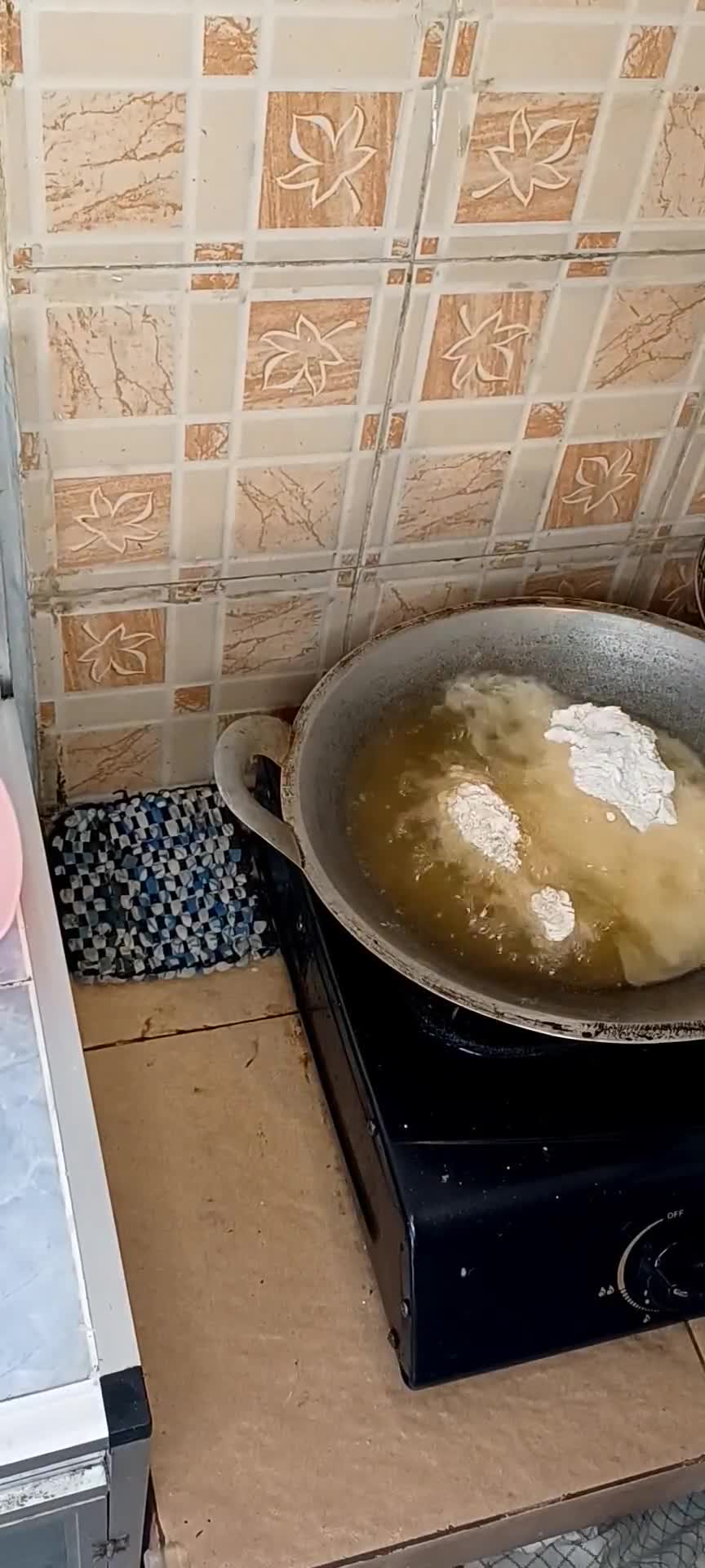 Foto langkah ke 6 dari resep Ayam Crispy Bumbu Instant.