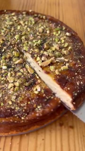 Foto del paso 5 de la receta: Tarta de queso de crema de pistacho