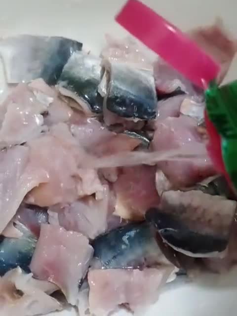 Gambar langkah 2 resipi Kinilau Basung (Sabah).