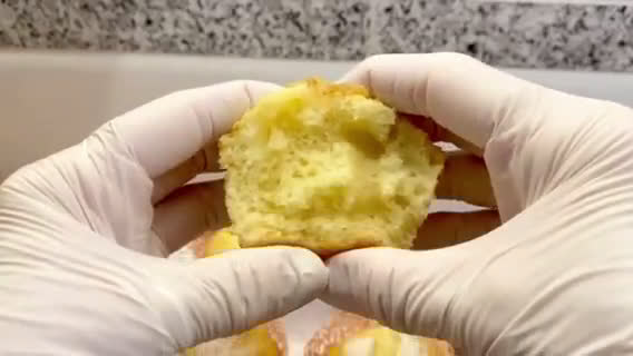 Foto del paso 14 de la receta: Magdalenas muy esponjosas!