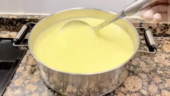 Foto del paso 6 de la receta: Crema de calabacín con quesitos