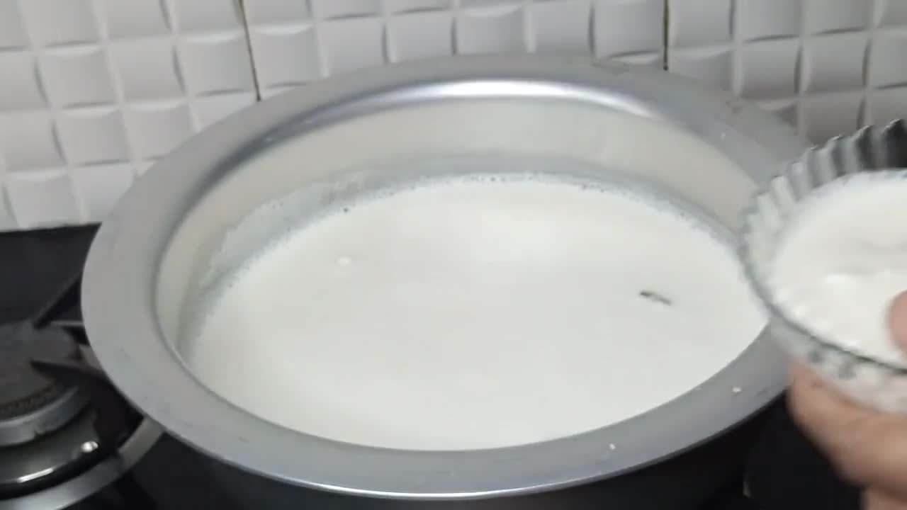 A picture of step 3 of Kesar Badam ka Sarbat.