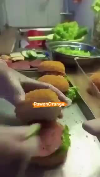 Foto langkah ke 5 dari resep Mini Burger Goreng.
