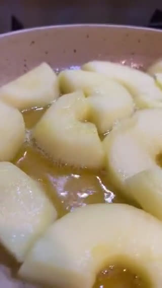 عکس مرحله 5 از دستور خورش سیب درختی