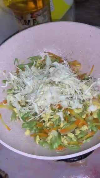 Foto langkah ke 5 dari resep Orak arik sayur telur.