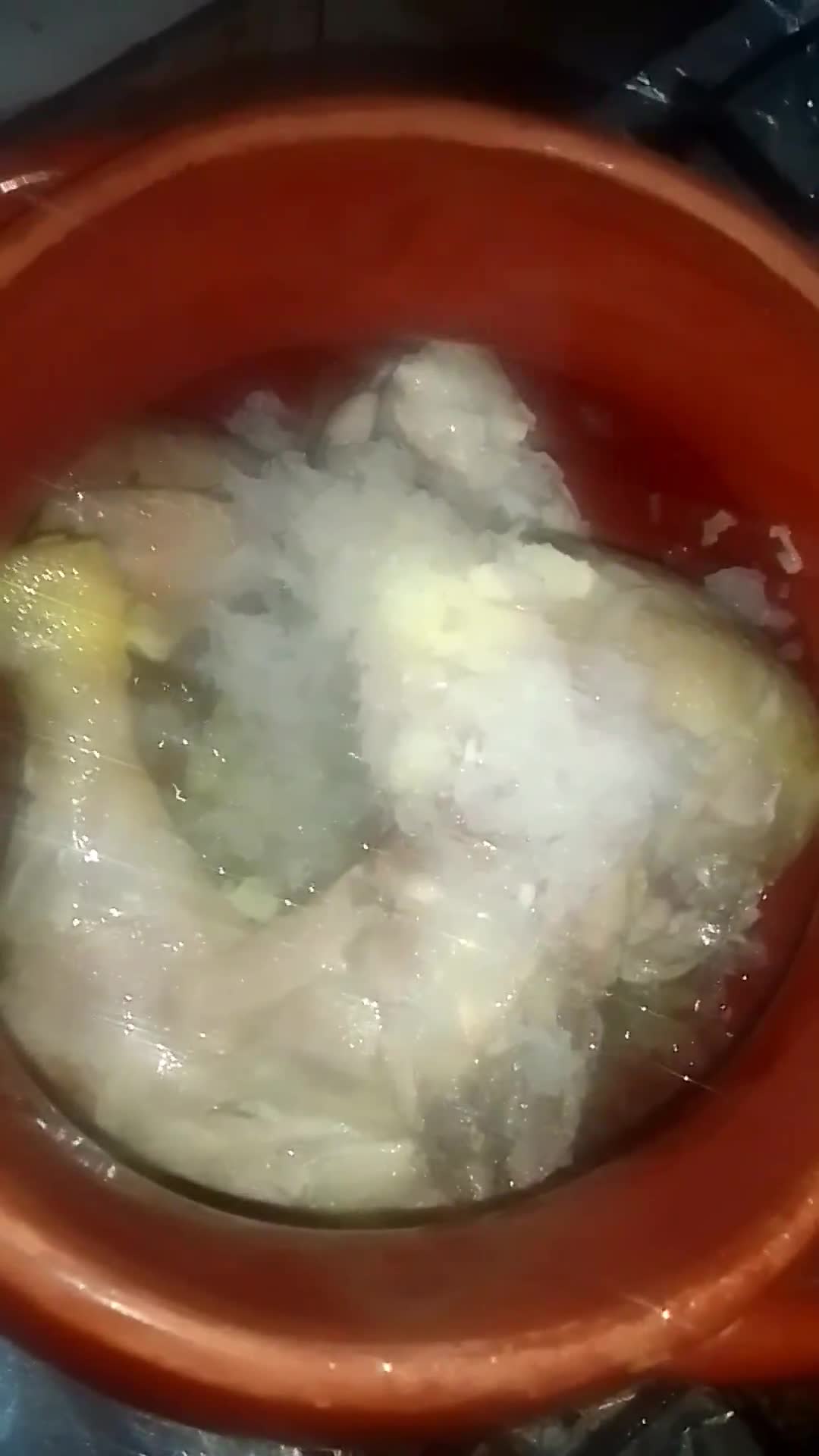 صورة لخطوة 5 من وصفة العيش 🍲بركوكس🥘 بزيت الزيتون🫒