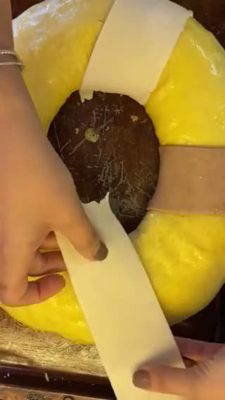 Foto del paso 7 de la receta: Rosca de reyes rellena de nutella