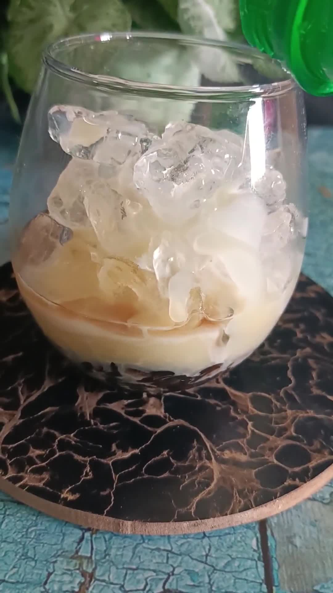 Gambar langkah 2 resipi Sparkling Water Sirap Bandung Cincau.