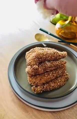 Foto del paso 3 de la receta: Solomillo de pollo con kikos 🐣