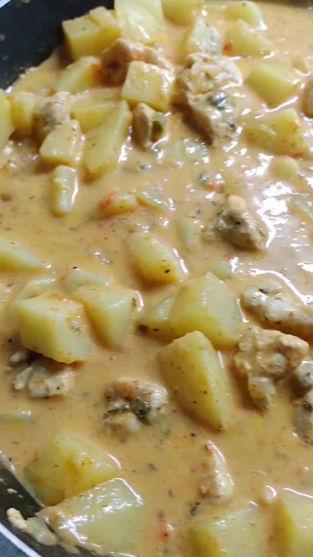 Foto del paso 6 de la receta: Pechuga y papas a la salsa cremosa 🤤