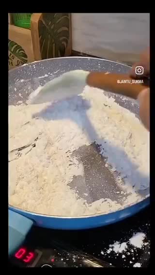 Foto langkah ke 1 dari resep Bola-bola Susu.