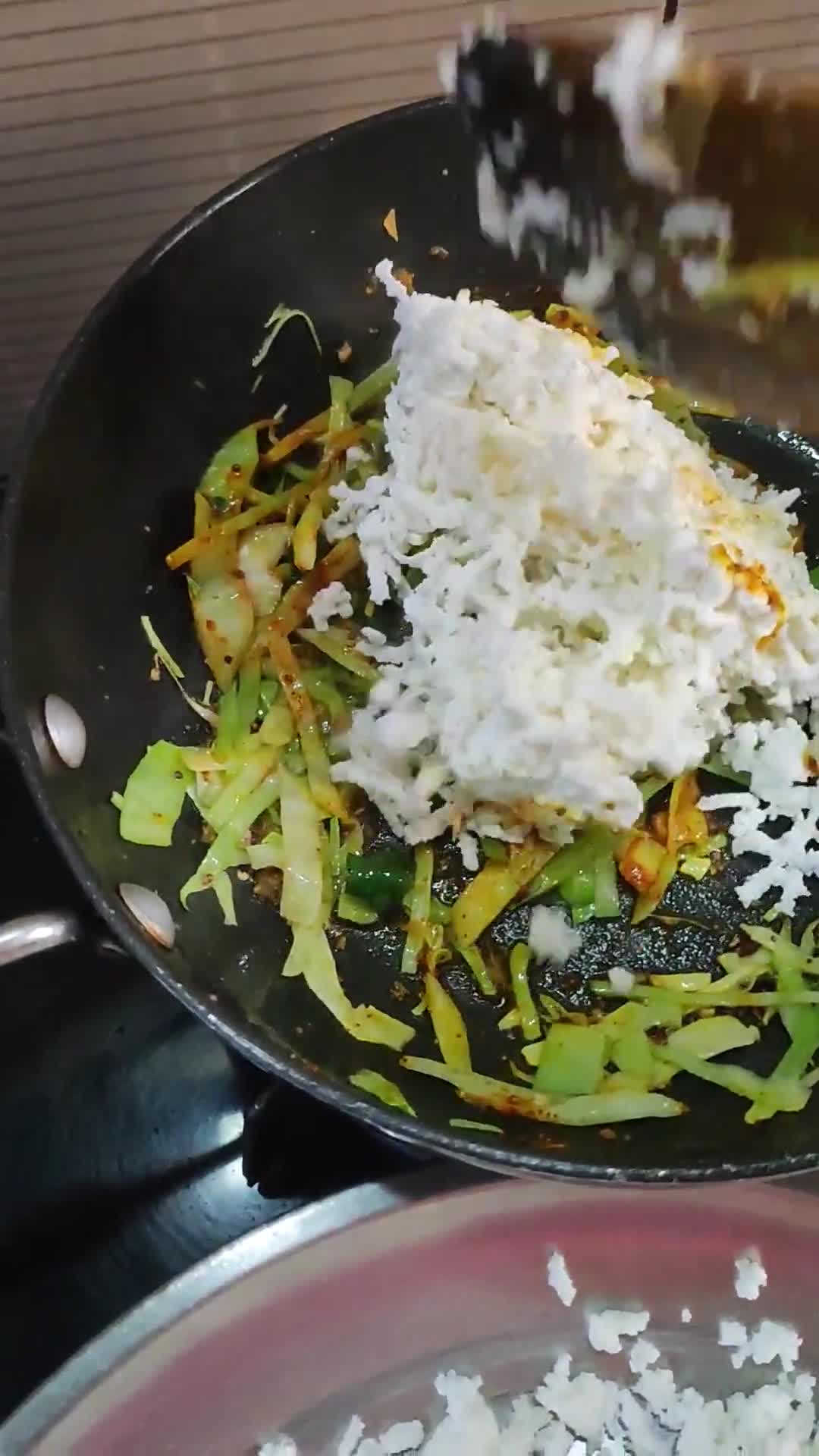 तिरंगा पनीर दोसा(tiranga paneer dosa recipe in hindi) रेसिपी चरण 3 फोटो