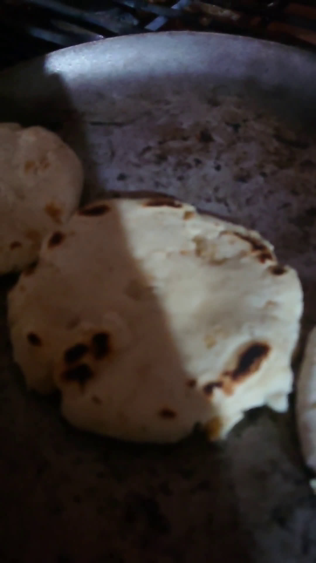 Foto del paso 9 de la receta: Gorditas con chicharrón🐖