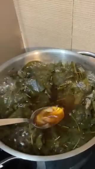 عکس مرحله 1 از دستور شربت برگ درخت به