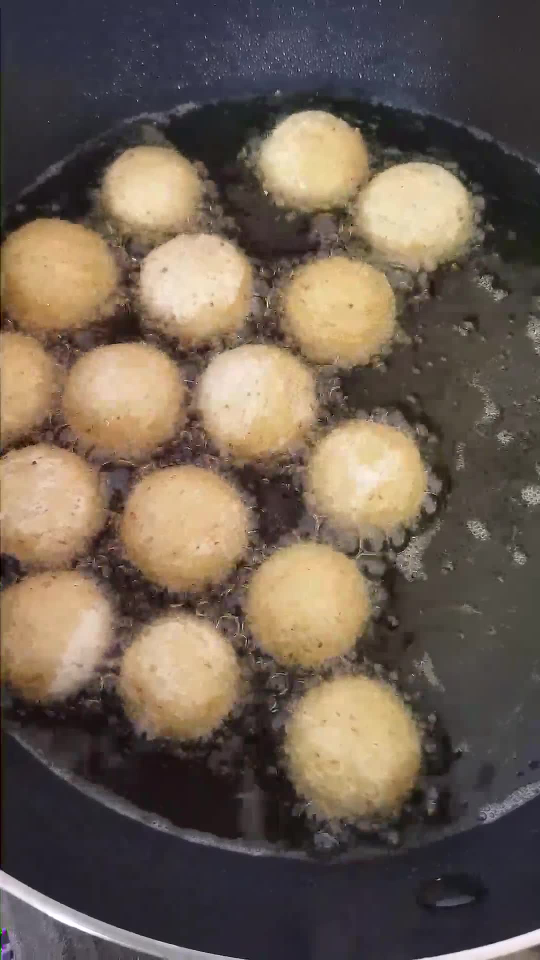 Foto langkah ke 5 dari resep Tahu Bulat (Tanpa Baking Powder Tanpa Telur).