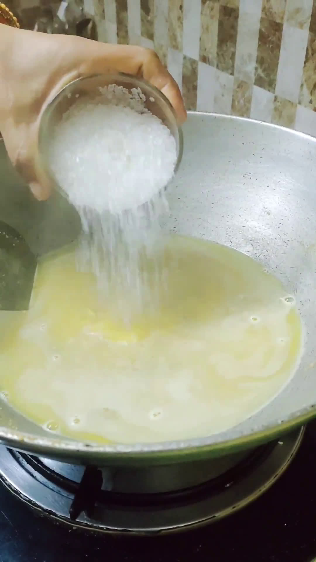 हलवा (halwa recipe in Hindi) रेसिपी चरण 2 फोटो