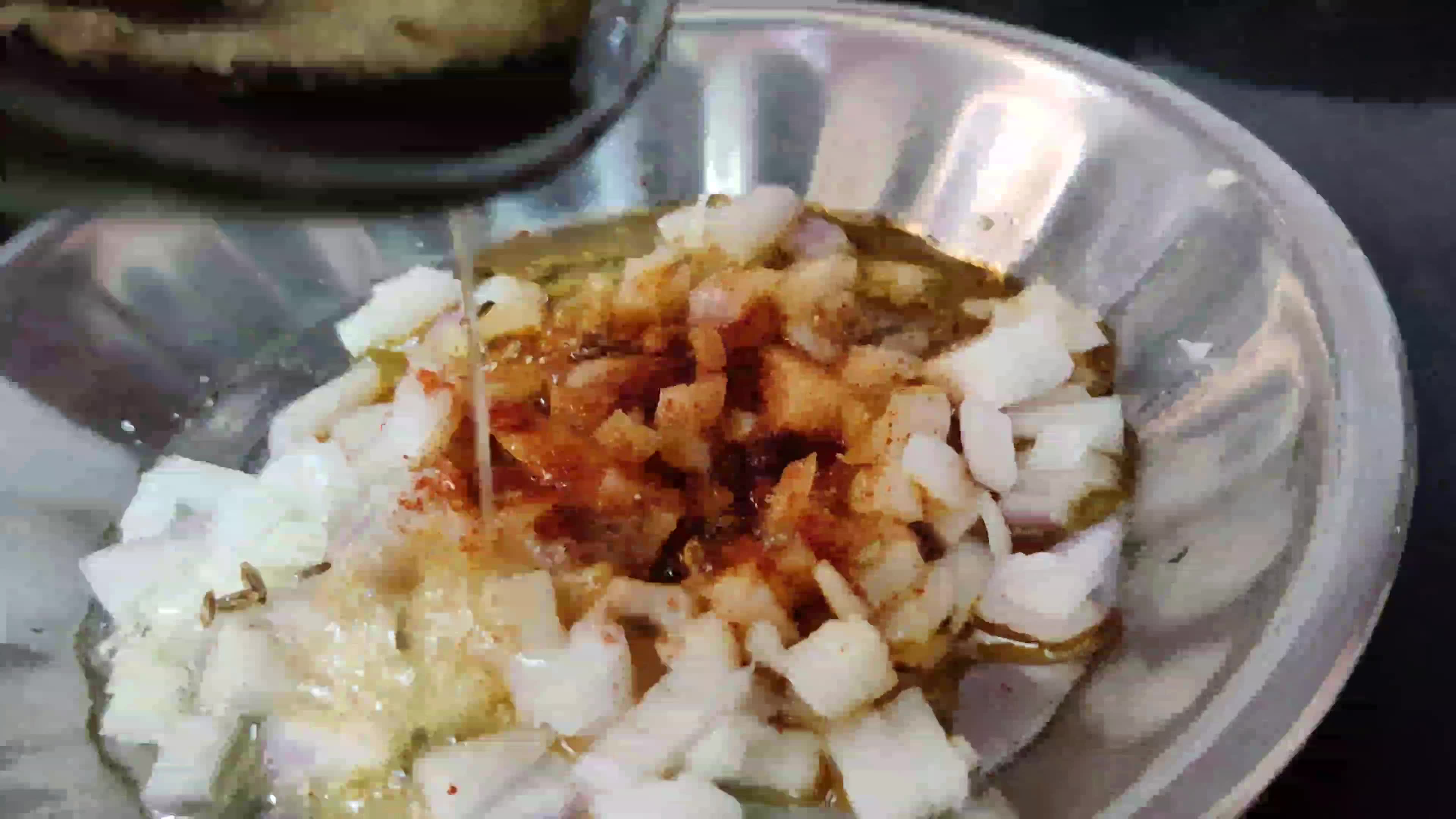 A picture of step 4 of Sinhgad (Maharashtrian) Special Kanda Chutney.