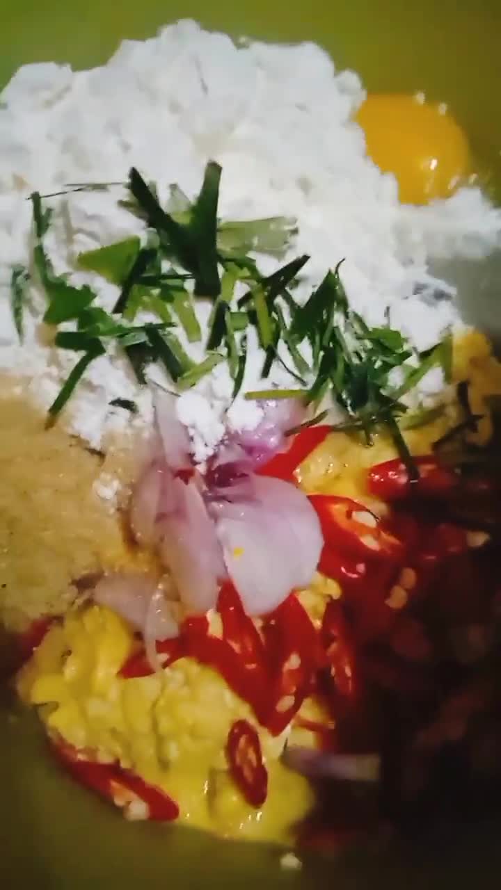 Foto langkah ke 3 dari resep Dadar jagung menado.