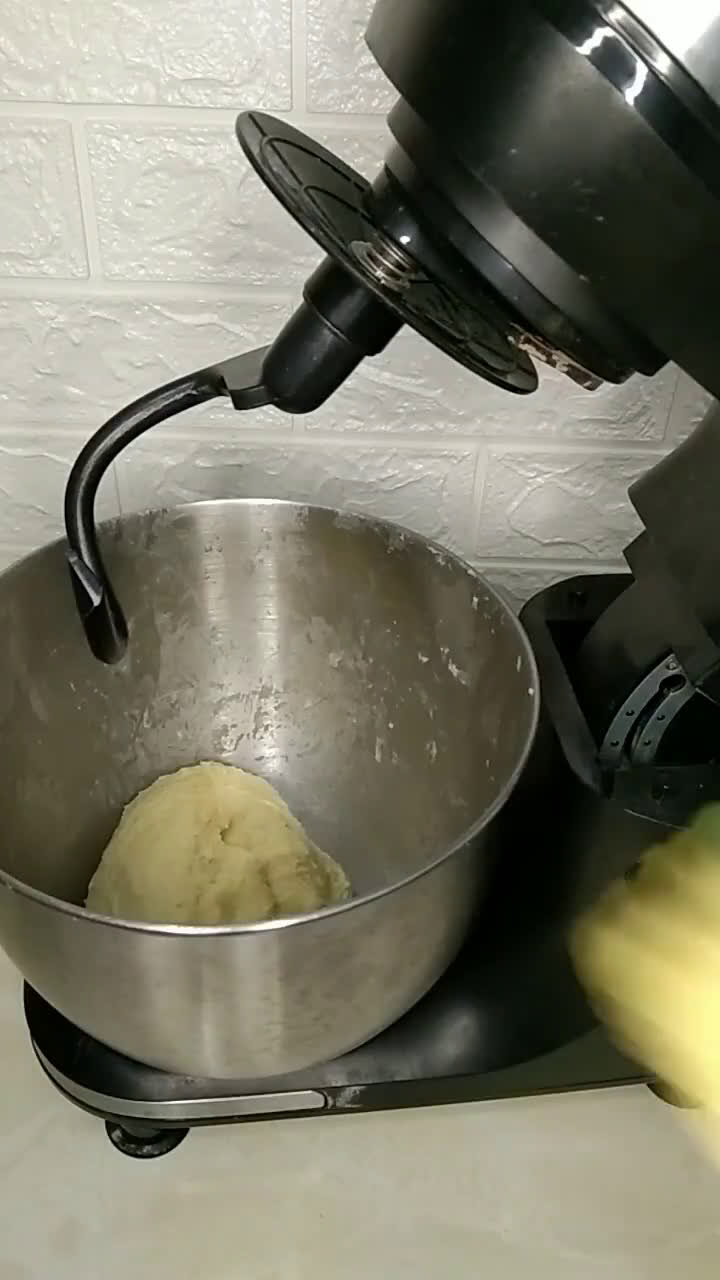 Foto langkah ke 1 dari resep Roti Abon.