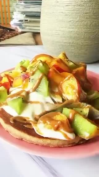 Foto del paso 2 de la receta: Tortitas esponjosas y sin gluten con yogur y fruta