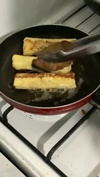 Foto langkah ke 3 dari resep French toast.