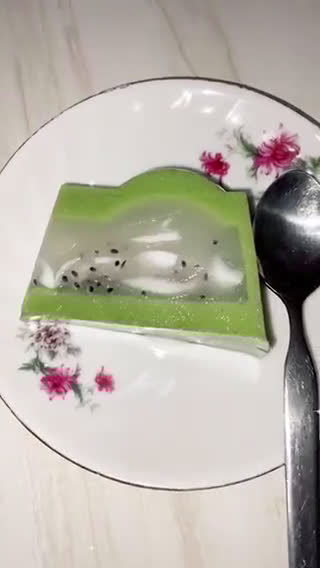 Foto langkah ke 3 dari resep Pudding pandan kelapa muda Ala chao_meyy.